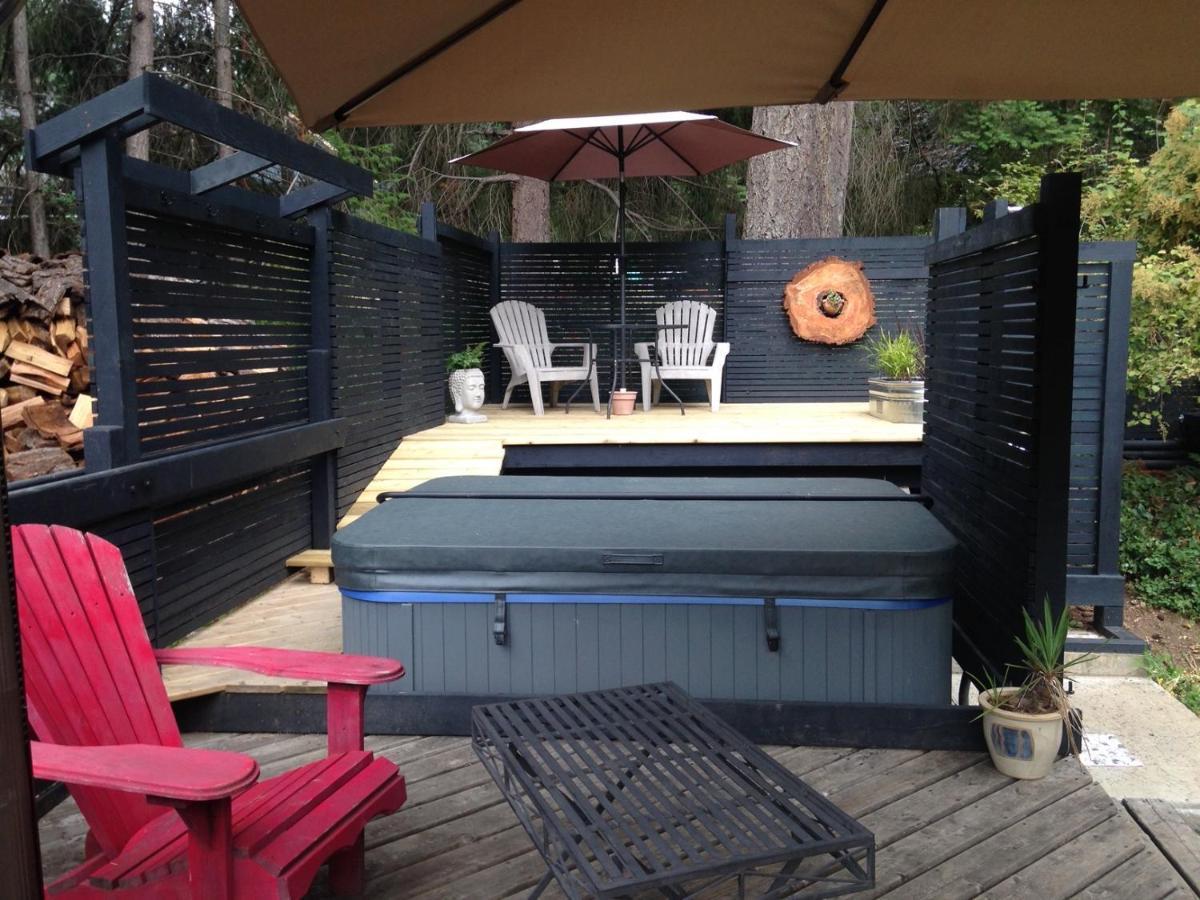 Salt Spring Carriage House B&B Ganges Bagian luar foto